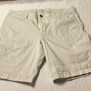 Tommy Bahama Light Tan Shorts. Size 36. Men’s.